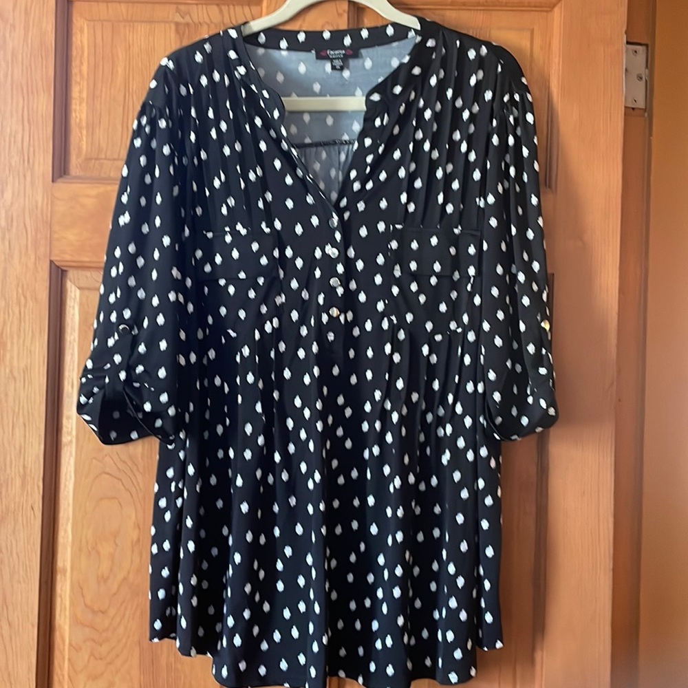 Cocomo women’s 3X blouse